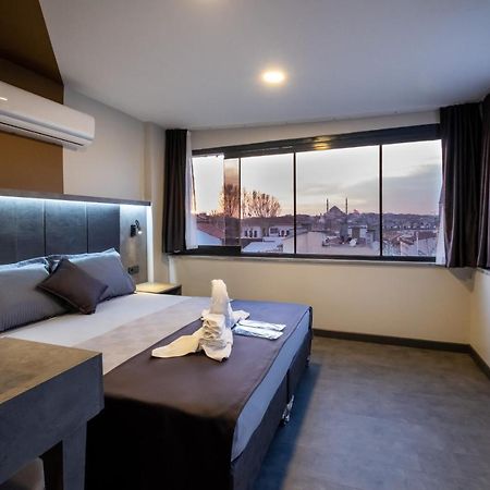The Queen Hotel Κωνσταντινούπολη Εξωτερικό φωτογραφία