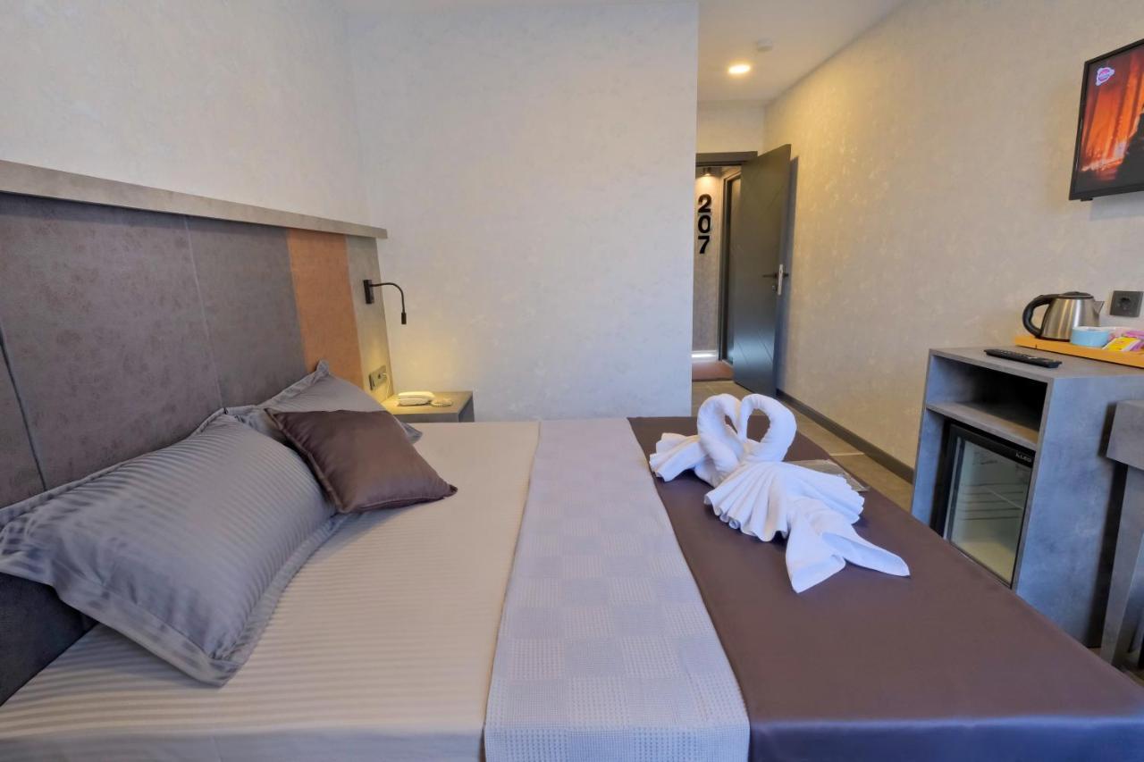 The Queen Hotel Κωνσταντινούπολη Εξωτερικό φωτογραφία